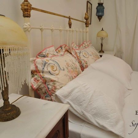 Sofi'S Suites Andros Екстер'єр фото