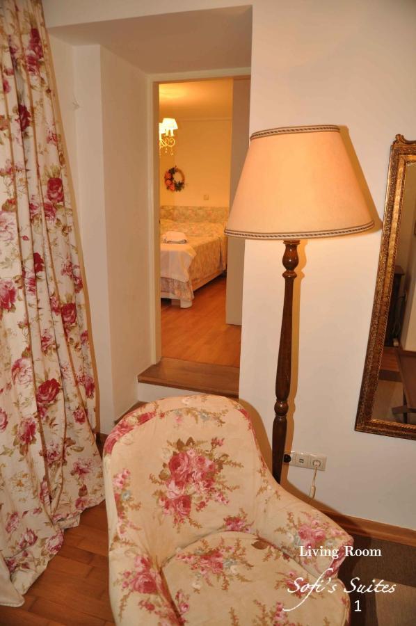 Sofi'S Suites Andros Екстер'єр фото