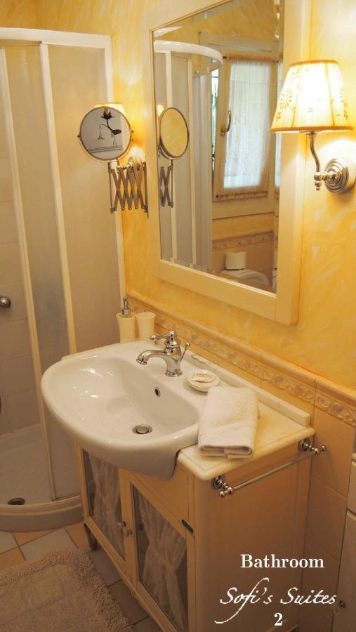 Sofi'S Suites Andros Екстер'єр фото